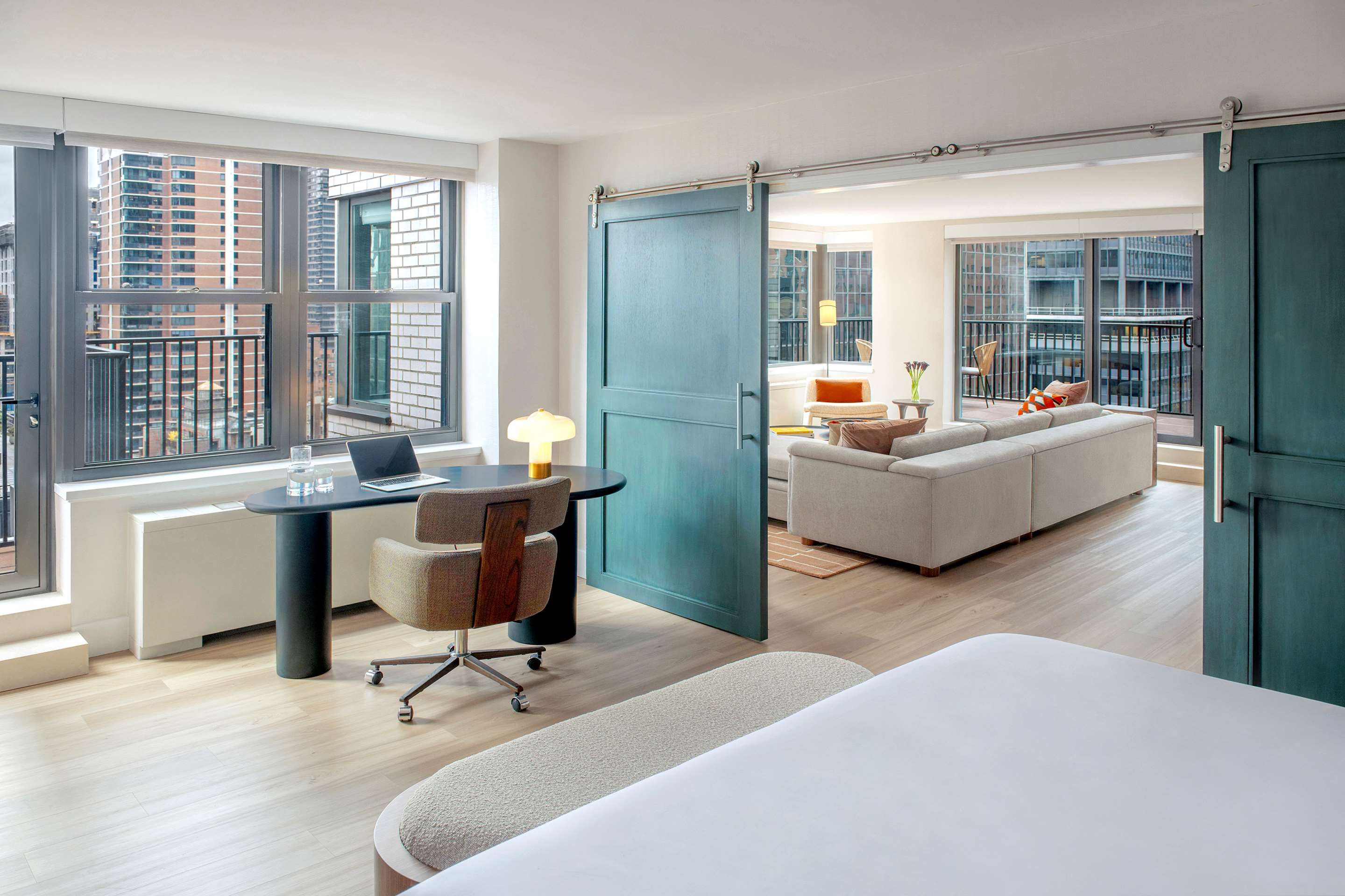 The Fifty Sonesta Hotel New York thumbnail 3