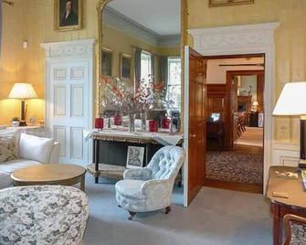 Dalvey House - Forres - Living room