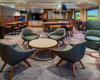 Best Choice! 4 Budget-Friendly Units, Pets Allowed - Lowell - Lounge