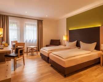 Hotel-Gasthof Weißes Roß - Kleinostheim