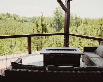 The Skinner, Luxury Safari Tent - Cadiz - Balcony