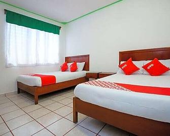 OYO Hotel Nachancan,calderitas Beach - Chetumal - Bedroom