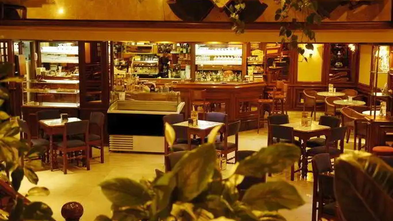 Hotel Serantes