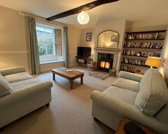 House - Sleeps 10 Pet friendly & Parking - Wigton - Huiskamer