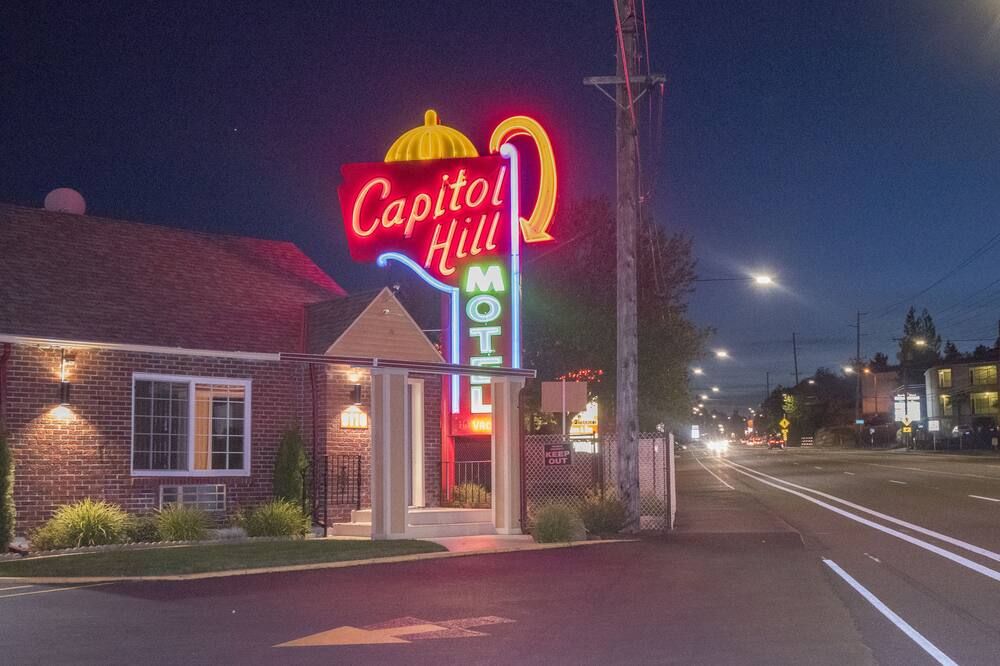 كابيتول هيل موتل - بورتلاند (اوريغون) - مبنى