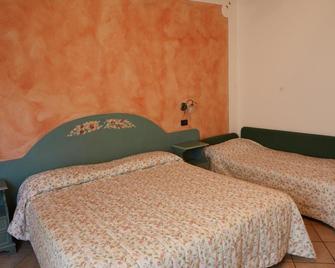 Agriturismo Roeno - Belluno Veronese - Bedroom