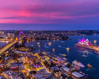 Modern Apartments Step from Quay west Sebel - Sydney