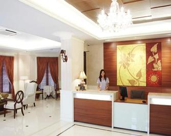 Aurum The River Place - Bangkok - Front desk