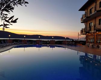 Hotel Piccolo Paradiso - Toscolano-Maderno - Piscine