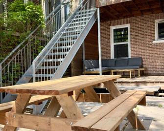 \nLarge Apartment in Limoilou - Québec City - Patio