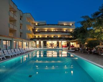 Park Hotel Kursaal - Misano Adriatico - Piscina