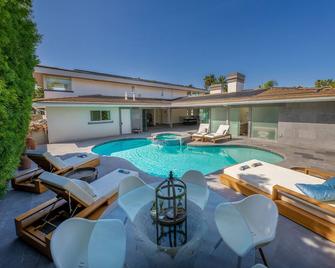 Luxurious Coronado House w/ Golf Course View - National City - Pool