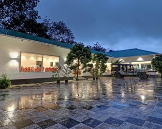 Misty Garden Resort And Spa - Munnar - Bina