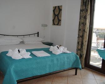 Marianna Apartments - Afytos - Chambre
