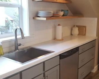 Within Close Proximity Of The University And Downtown Missoula! - Missoula - Küche