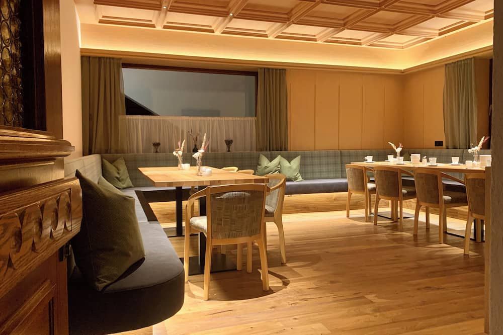 Hotel Zirbenhof - St. Leonhard im Pitztal