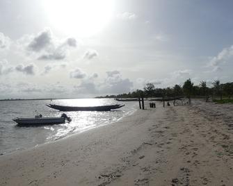 Maman Nature - Dinouar - Beach