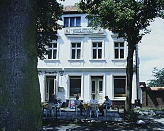 Gasthof Bergquelle - Wandlitz - Building