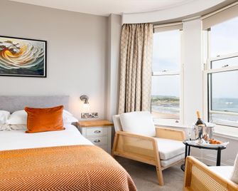 The Clarence Gardens Hotel, BW Signature Collection - סקארבורו - שירותי מקום האירוח