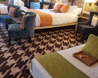 Fun In The Sun - Outdoor Fireplace, Salt Water Pool, Hot Tub, Sauna + Much More - Greenbrier - Habitación