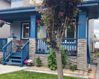 Blue Kuti B&B - Edmonton