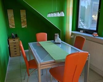 Ferienwohnung Stollburgblick - Oberschwarzach - Dining room