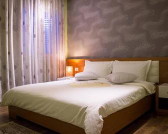 Hotel Bylis - Tirana - Bedroom