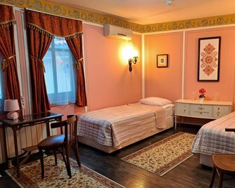 Family Hotel at Renaissance Square - Plovdiv - Soverom