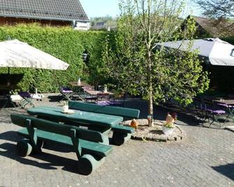 Landgasthof & Hotel 'Merje' - Kreuztal - Patio