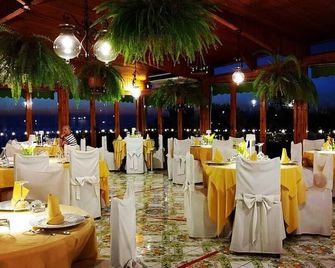 Hotel Villa Pina Antico Francischiello - Massa Lubrense - Sala de banquetes