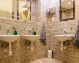 Moon Hostel Warszawa - Varsovie - Salle de bain