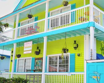 Caribbean House - Key West - Building