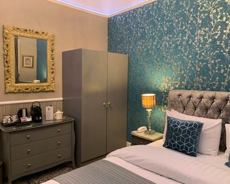 Atholl Arms Hotel - Dunkeld - Chambre