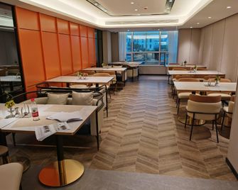 Home Inn Plus Tianjin Railway Station Italian Style Area Jianguodao Metro Station - Tianjin - Restaurant