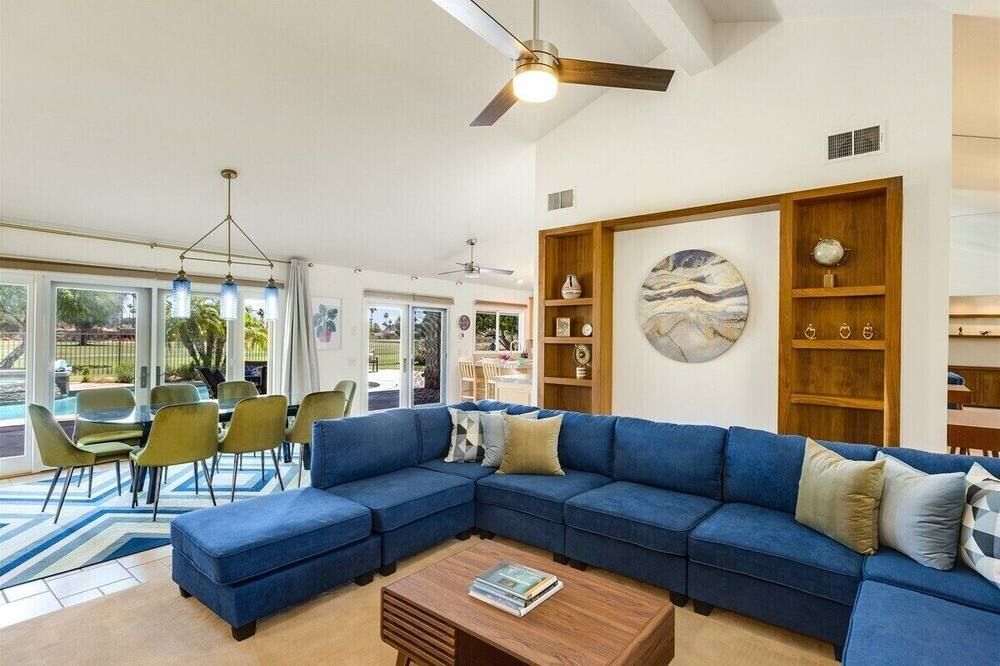 Palm Springs Pool and Golf Oasis - Stunning Views & Private Pool in Palm Springs - Palm Springs - Wohnzimmer