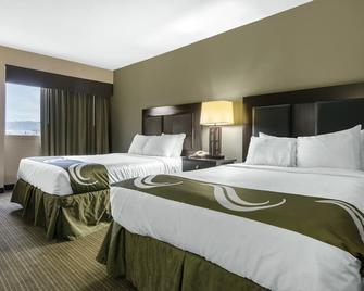 Quality Inn and Suites - Charleston - Schlafzimmer