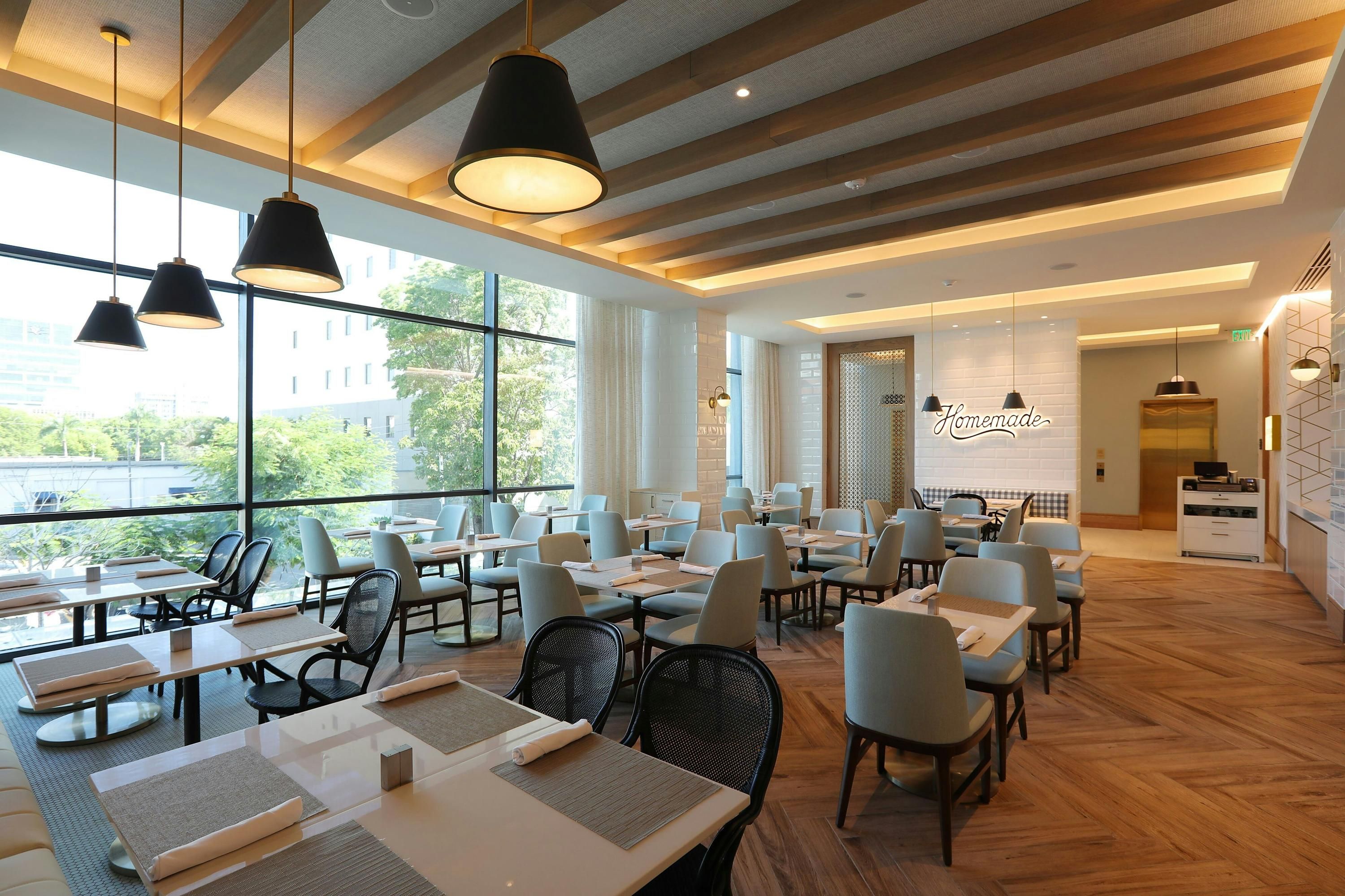 Courtyard by Marriott Santo Domingo Piantini - Santo Domingo - Restaurant