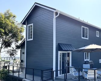 Columbia River Views: Relax in comfort & Explore Astoria & the North Coast - Warrenton - Edificio