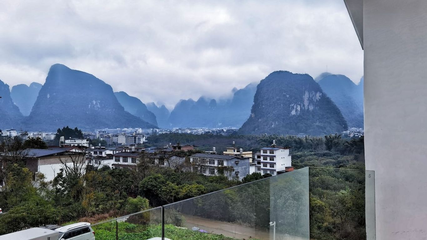 Riverside Retreat Hotel