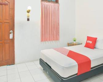 Hotel Garuda Bontang - Bontang - Bedroom
