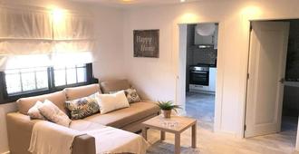 Luxury Loft Malaga Torremolinos Sol - Torremolinos - Sala de estar