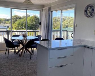 Quiet Seaside Paradise Ongare Point - Tahawai - Sală de mese