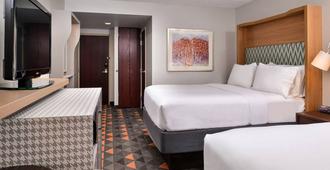 Holiday Inn Hotel & Suites Rochester-Marketplace - Rochester - Bedroom