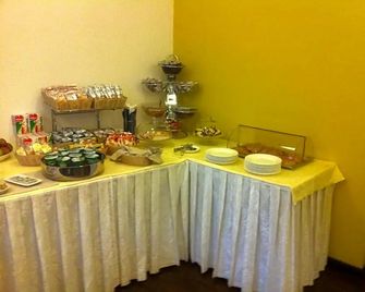 Hotel Milano - Ancône - Buffet