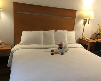 Oceanview Motel - Huntington Beach - Bedroom
