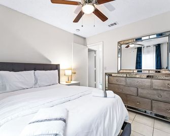 One bedroom available for listing. - Dallas - Habitación