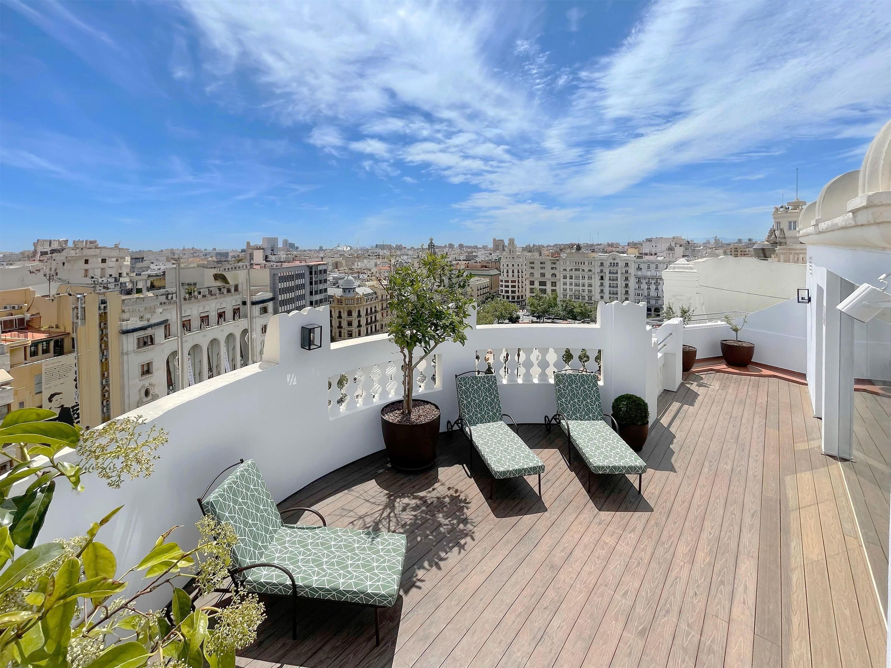 Meliá Plaza - ולנסיה - מרפסת