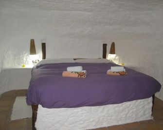 Cuevas El Guindas - Baza - Schlafzimmer