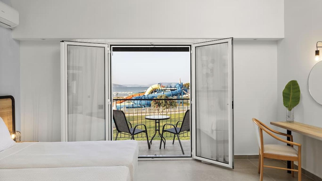 Marine Aquapark Resort