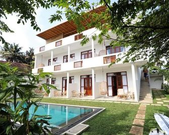 Ohana Surf Guest House - Ахангама - Пляж